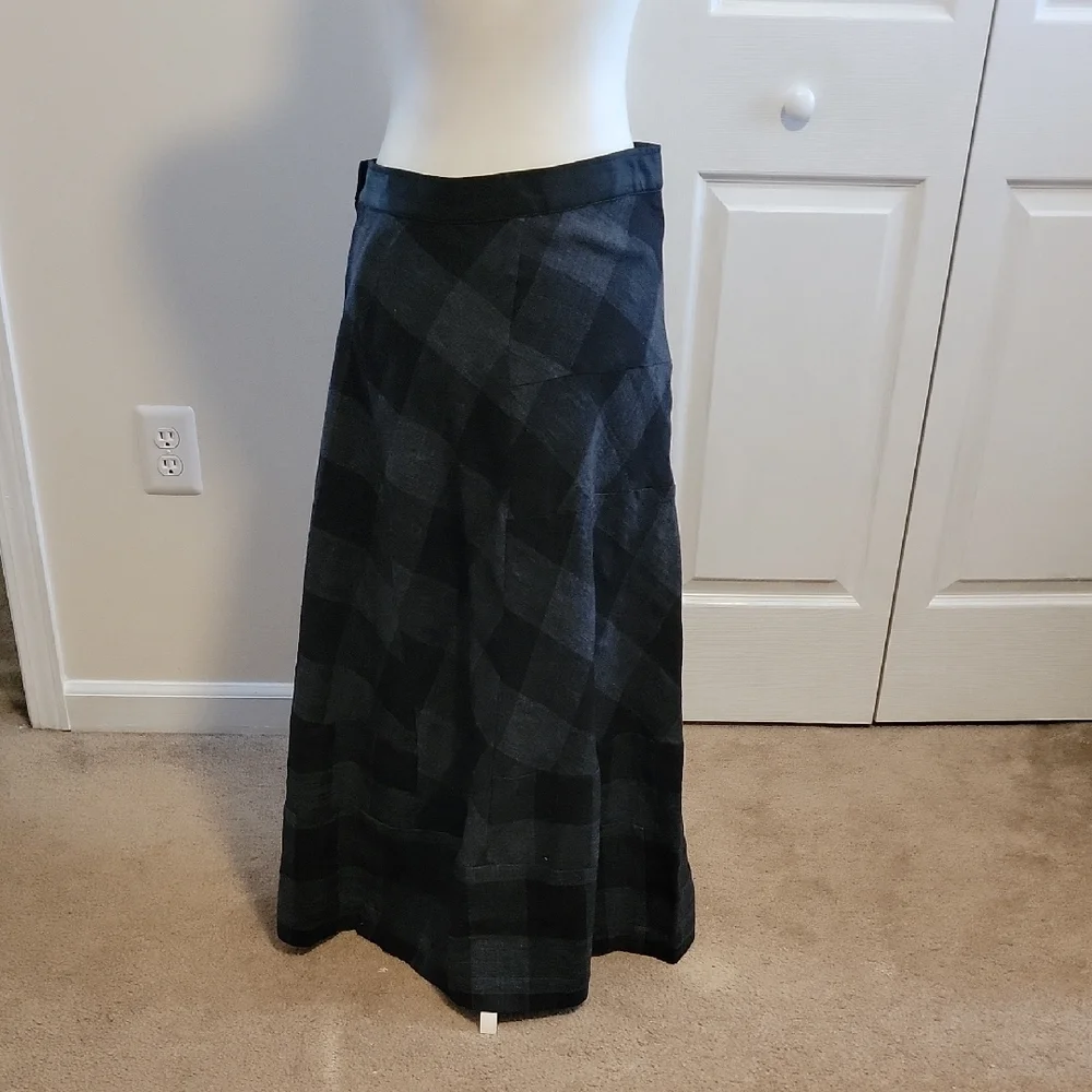 Shirin Guild Black Maxi A-Line Skirt - Picture 7 of 9